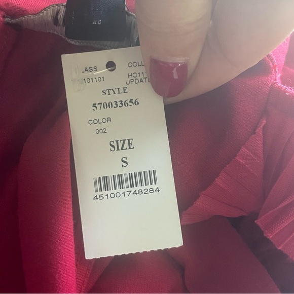 NWT White House Black Market frilly red sleeveless top - Picture 9 of 14